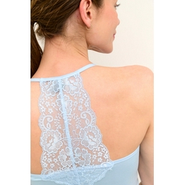 Overview second image: Culture CUpoppy lace