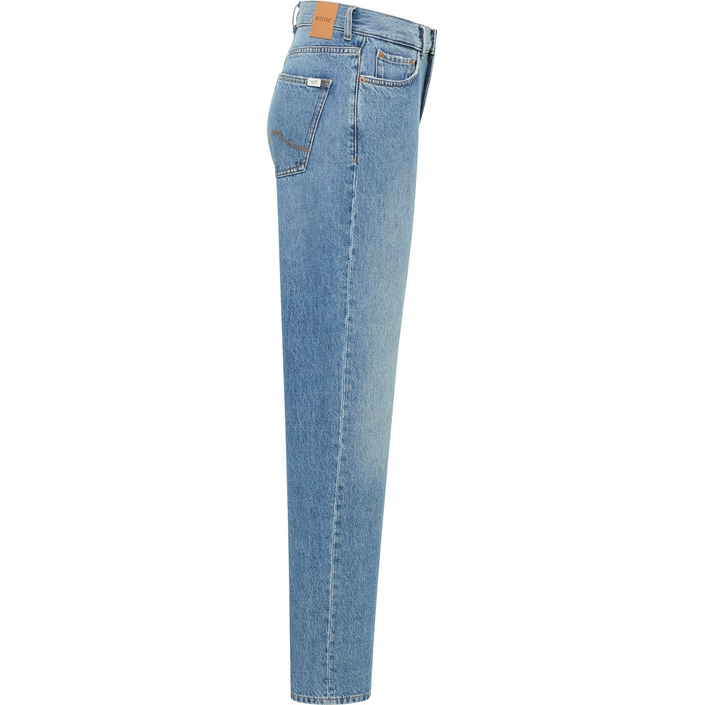 Style-Brooks-straight-Mustang-230207140550