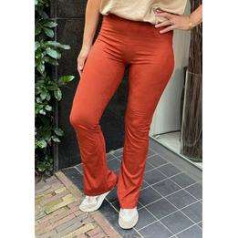 Overview image: Madame Liz Flared pant suedelook