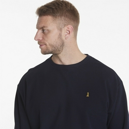 Overview second image: North Sweater