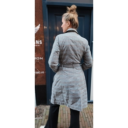 Overview second image: Only-M Trenchcoat quadretto
